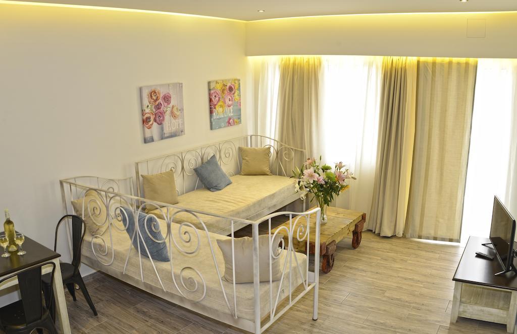 Princess Irini Sea Front Aparthotel Rethymnon Exterior foto